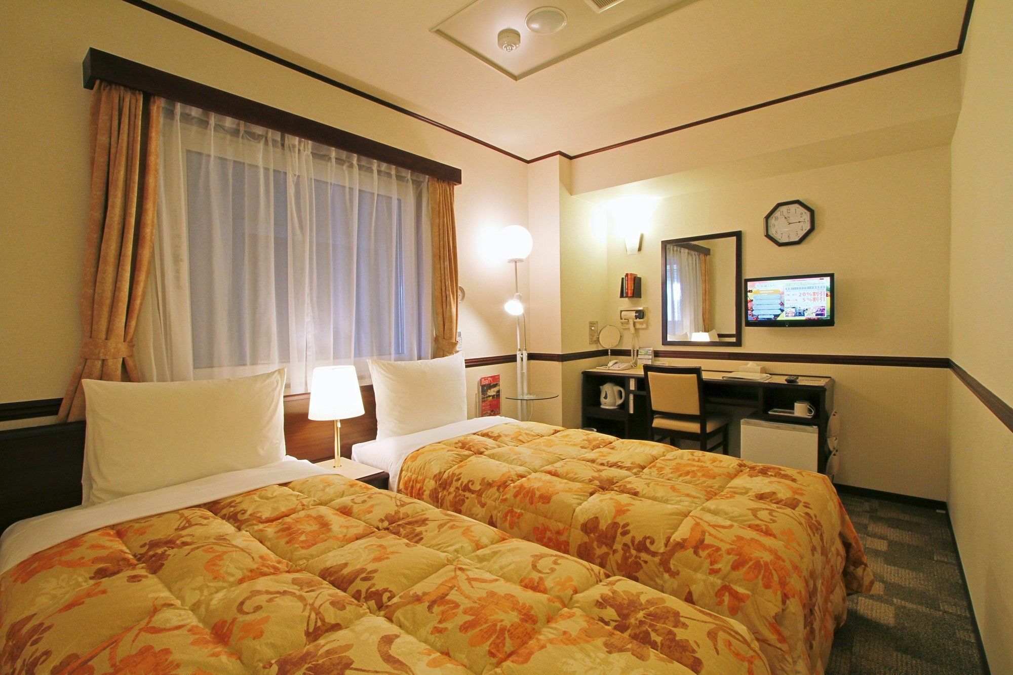 Toyoko Inn Tokyo Ikebukuro Kita-Guchi No.1 Extérieur photo